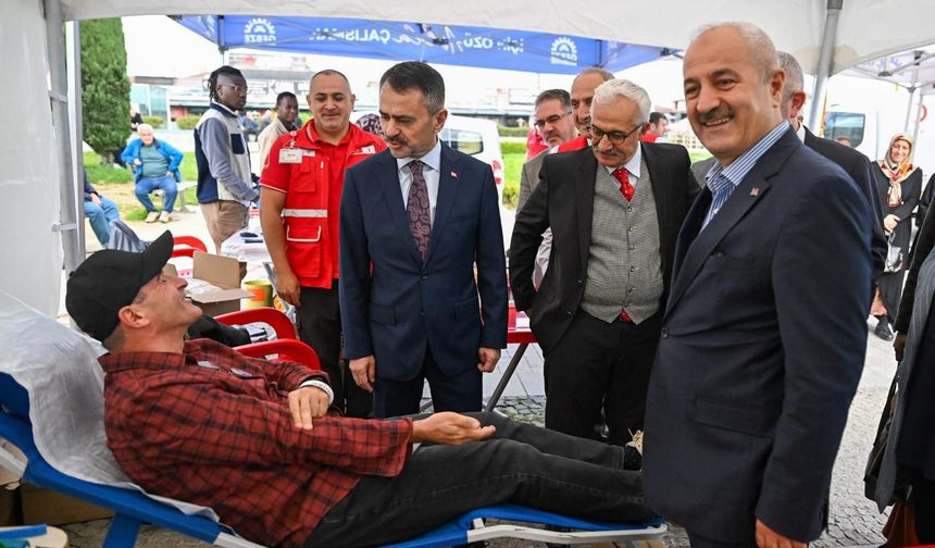 Vali İlhami Aktaş, Gebze’de kan bağış etkinliğine katıldı