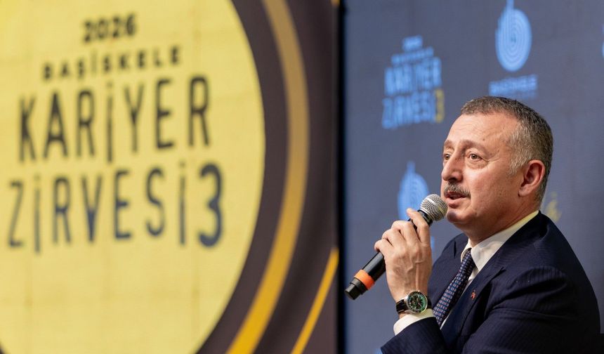 Büyükakın’dan gençlere: Hata yapmaktan korkmayın