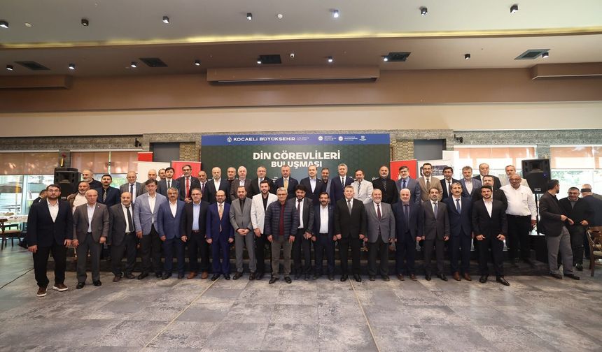 Büyükakın, 12 ilçeden din görevlileri ile bir araya geldi