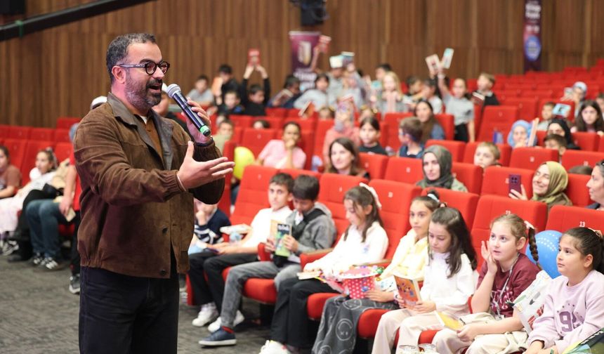 Yazarlığa giden yol kitap okumaktan geçiyor