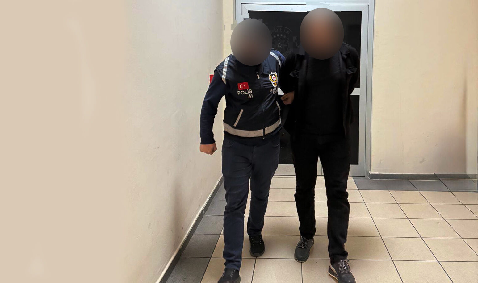 Kendisini kamu görevlisi olarak tanıtıp dolandırıcılık yapan şahıs yakalandı